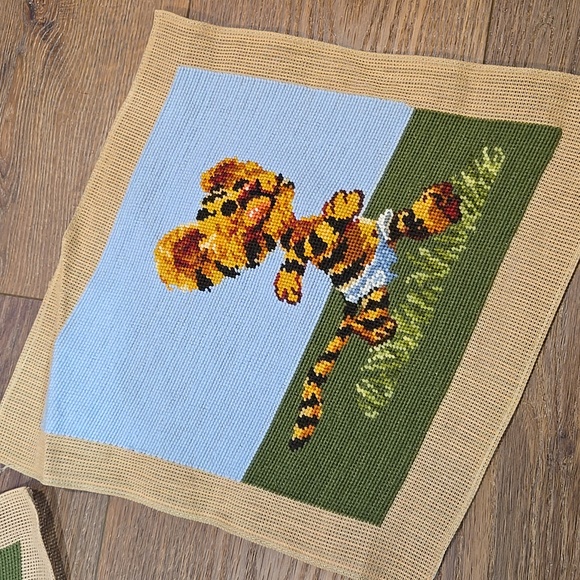 TWO VINTAGE BRUNSWICK NEEDLEPOINT pieces.. #6614 - Picture 3 of 8